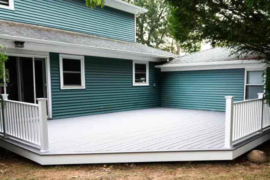 Signs You Need Professional Siding Repair Services Malden MA